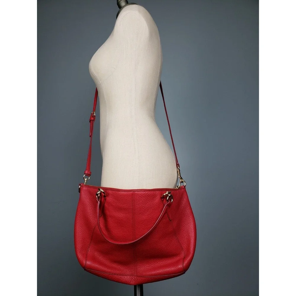 Coach kelsey crossbody